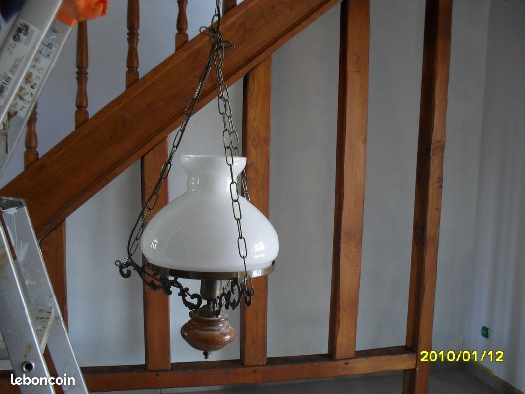 Lustre (image 1)