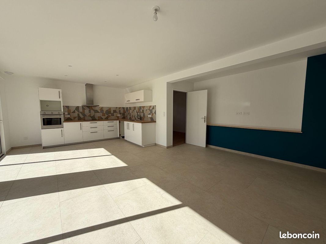 Maison 4 pièces 107 m² · à Lesneven · 107 m² · 1 140 €/mois