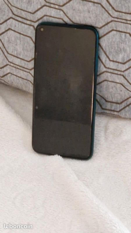 Huawei p40 lite Vert 128Go (image 1)