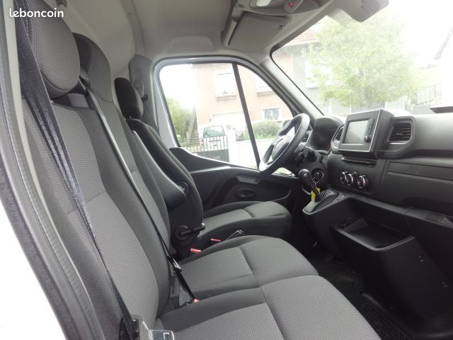 Renault master l3h2 3.5t dci 150 automatique grand confort 15000 kms (image 4)