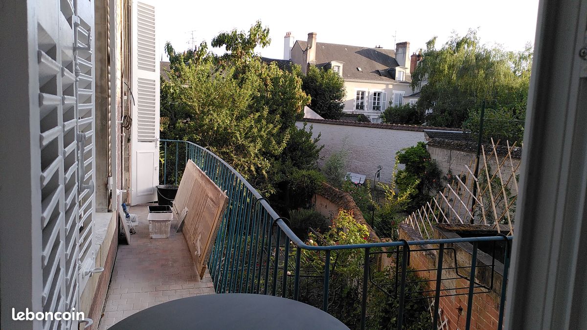 Appartement 3 pièces 63 m² · à Orléans · 63 m² · 890 €
