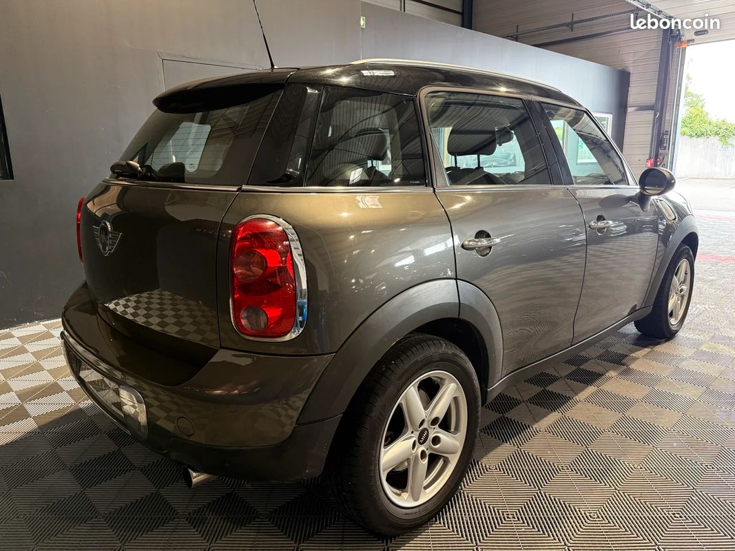 Mini COUNTRYMAN Cooper D (image 4)