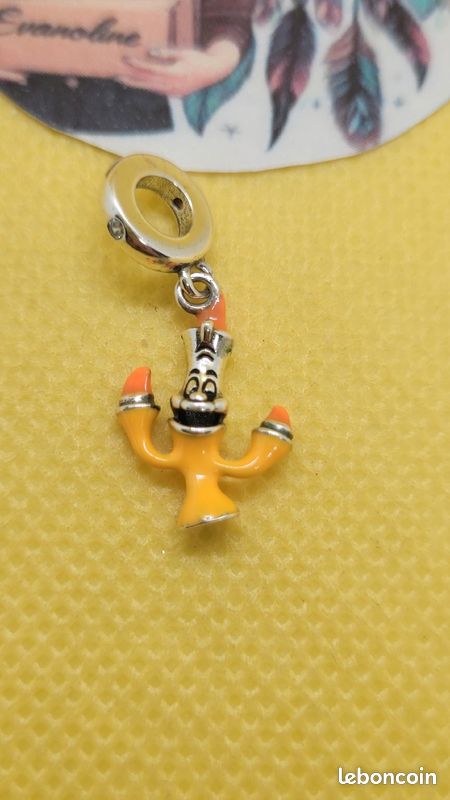 Charm chandelier (image 1)