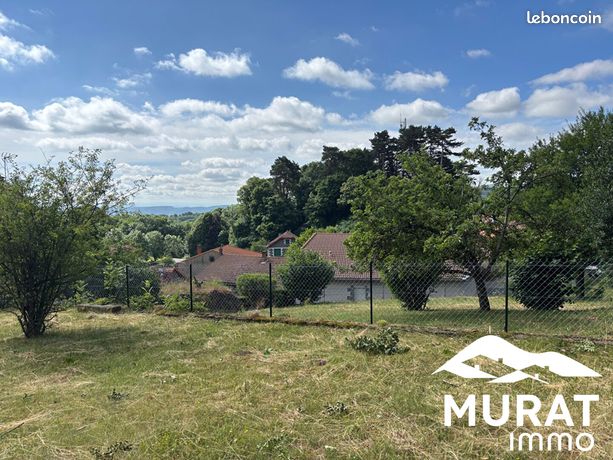 Terrain 680 m² Orcines