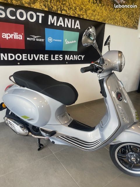 Vespa piaggio primavera 125 tech-leasing 56 euros mois Motos