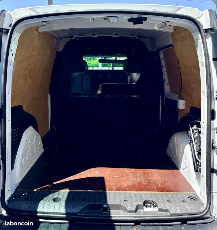 Renault kangoo tce 115 confort 10416 ht (image 5)