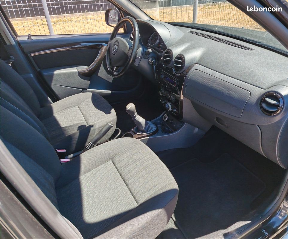 Dacia DUSTER 1.5 DCI 110CH 4X4 (image 3)