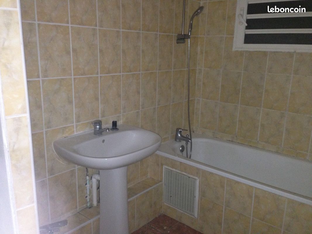 Appartement 3 pièces 45 m² · à Saint-André · 45 m² · 850 €/mois
