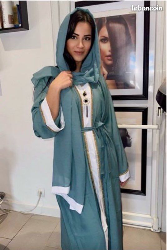 L’Élégance de Dubaï à Votre Portée ✨ – Découvrez Nos Abayas Chic et Raffinées 🇦🇪🖤 (image 1)