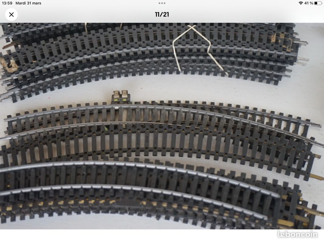 Lot De 111 Rails Jouef HO – Droits, Courbes, Croisement, Aiguillages, Maillechort (Occasion, État Moyen)