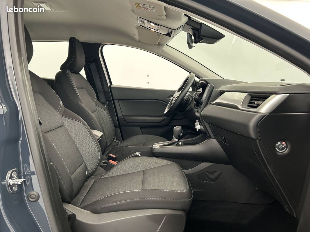 RENAULT Captur TCe 140 EDC - 21 Business (image 14)