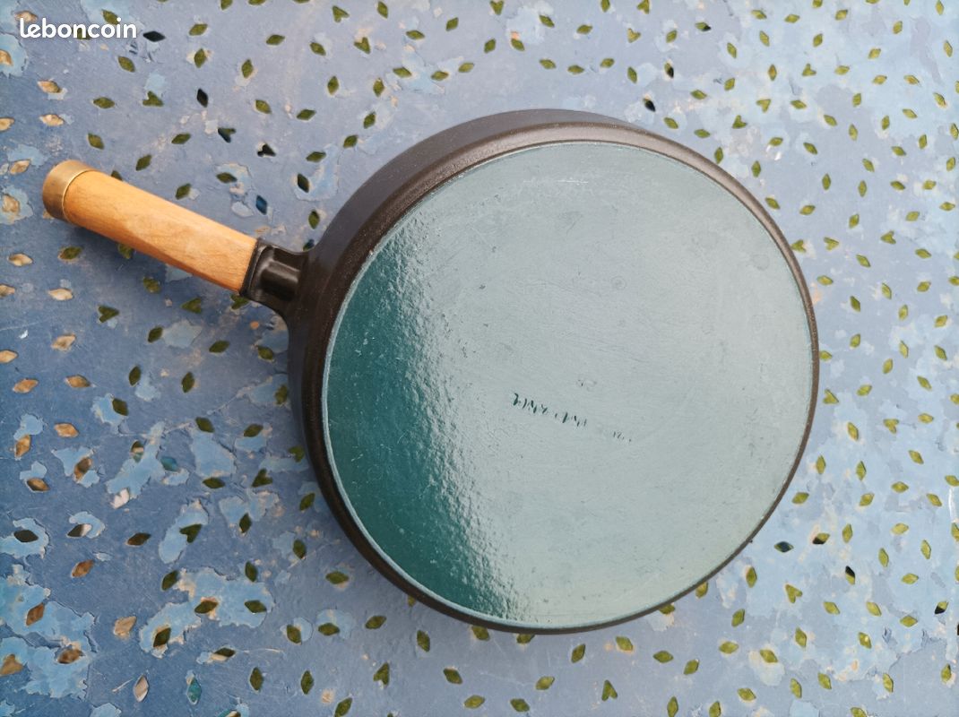 Sauteuse Staub fond émaillée (image 8)