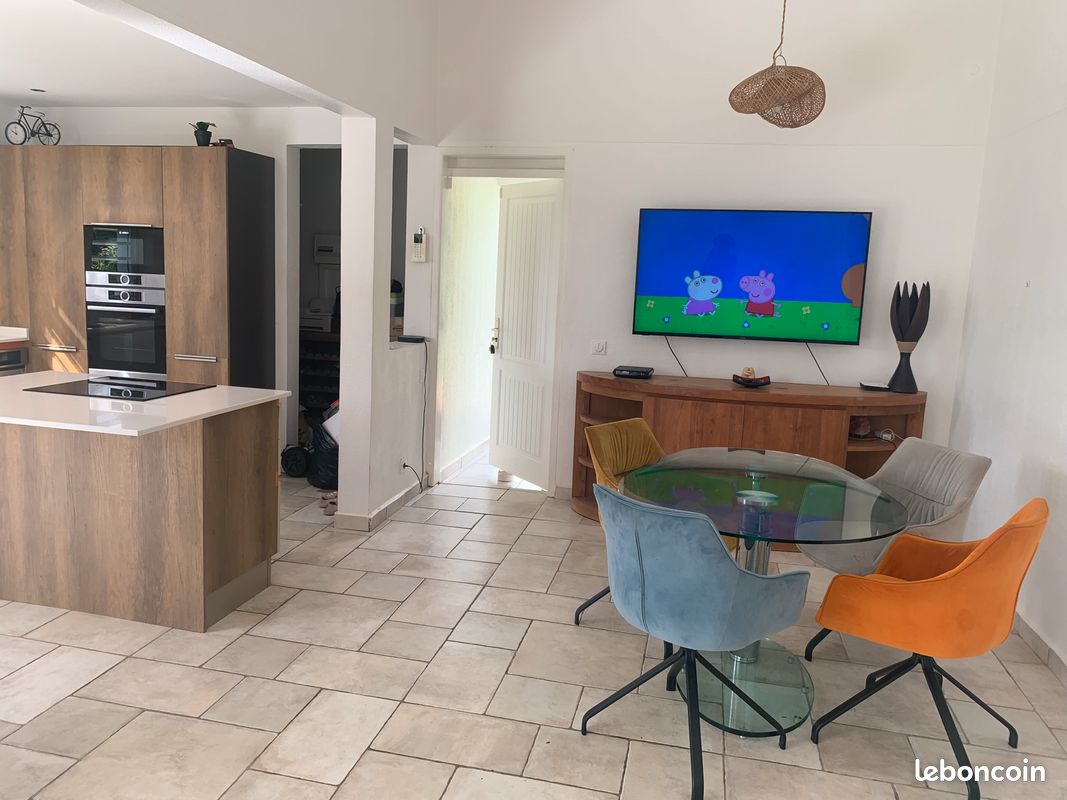Au calme, moderne, grands espace (image 14)
