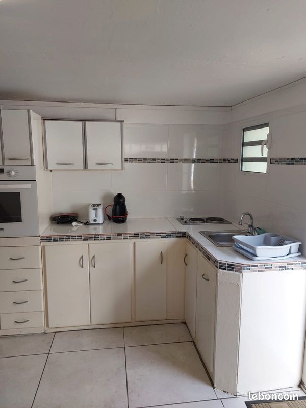 Appartement 2 pièces 25 m² · à Les Abymes · 25 m² · 650 €