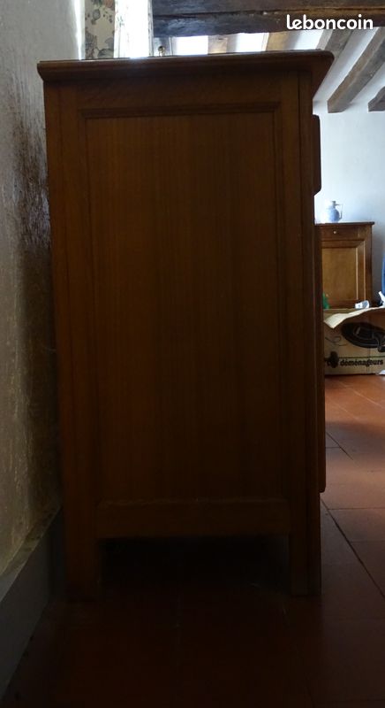 Petit meuble en bois massif (image 2)