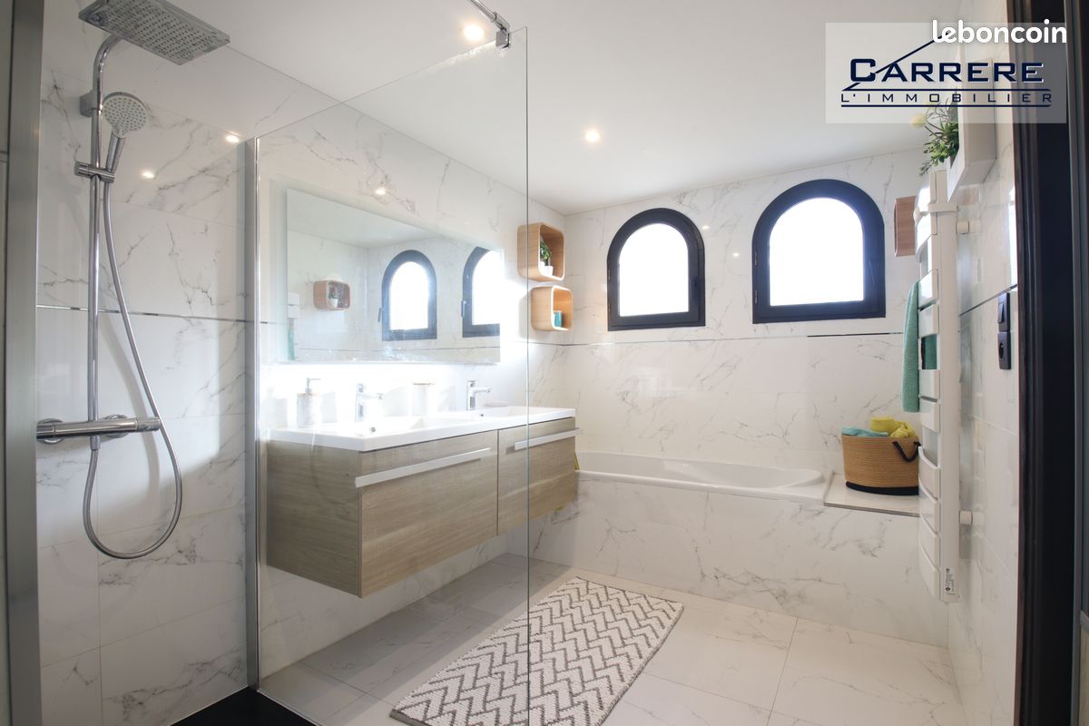 Maison 6 pièces 133 m² · à Artigues-près-Bordeaux · 133 m² · 410 000 €