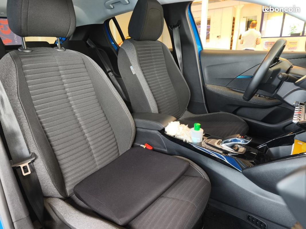 Peugeot 208 electric 135ch 77ppm 50kwh style bva - garantie 12 mois (image 21)