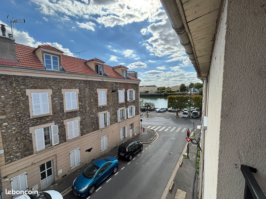 Appartement 3 pièces 43 m² · à Corbeil-Essonnes · 43 m² · 900 €/mois