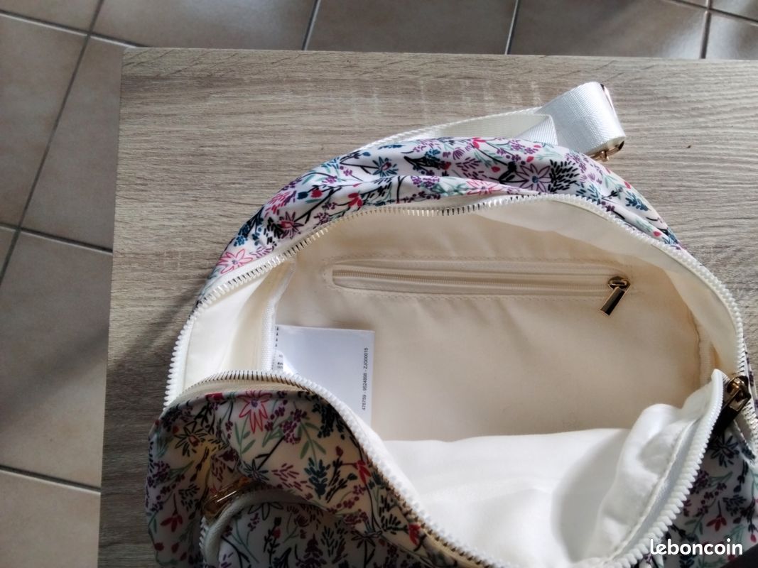 Sac Bandoulière Femme à Fleurs – Neuf Sans Étiquette, Style Bohème & Pratique