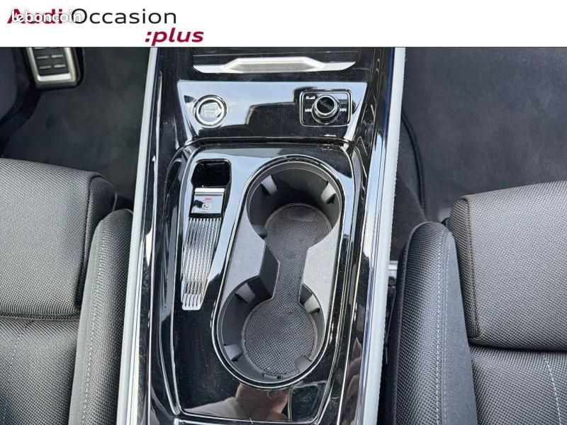 Audi Q3 1.5 e-hybrid 272ch S line S tronic 6 (image 15)