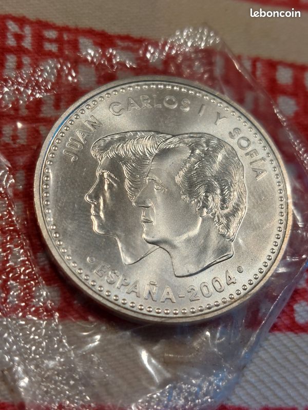 Lot de 2 pièces commémoratives Espagne 12 euros argent 2004 (image 5)