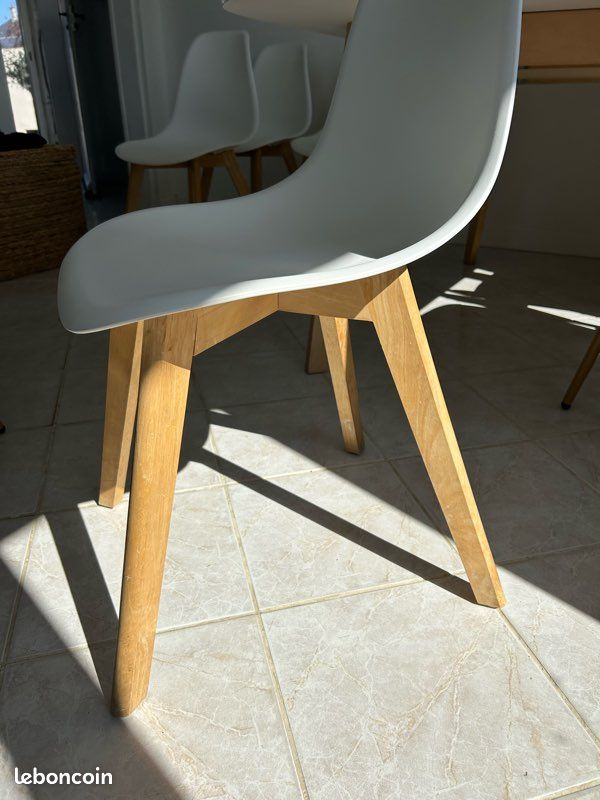 Lot de 4 chaises scandinaves blanches (image 3)