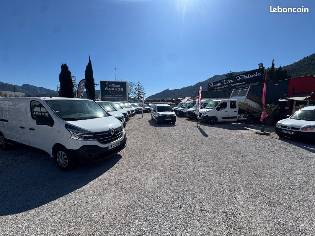 Renault Trafic III phase II 2.0 DCI 120 CV GPS/JANTES ALU/ TBE/GTIE 12 MOIS (image 10)