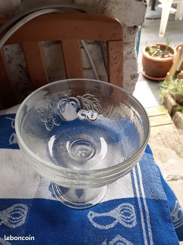 Coupe a salade de fruits (image 1)
