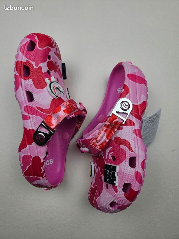 Crocs (image 5)