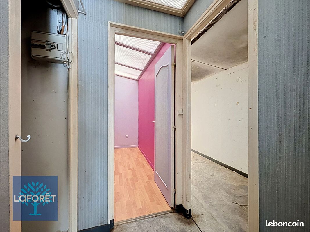 Local commercial 85 m² FOUGERES (image 7)