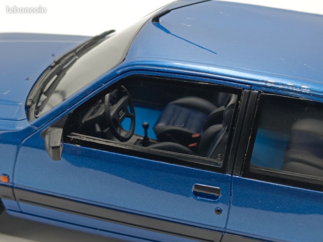 OT007 Peugeot 309 GTI 16 Miami bleu 1/18 1:18 Collection