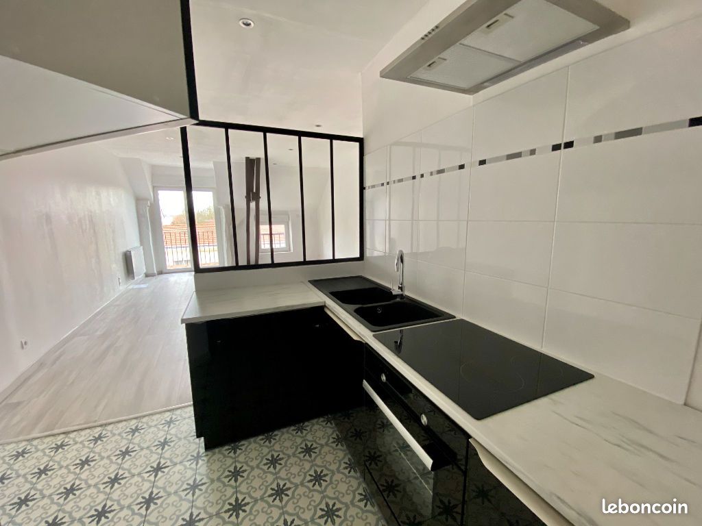 Appartement a louer chalons-en-champagne - 3 pièce(s) - 79 m2 - Surfyn