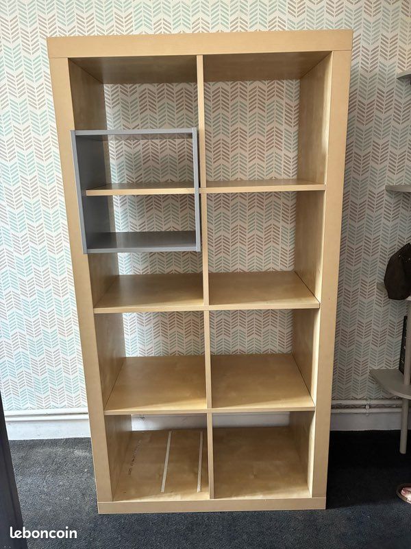 Armoire 8cases en bon état 150 x 95 (image 3)