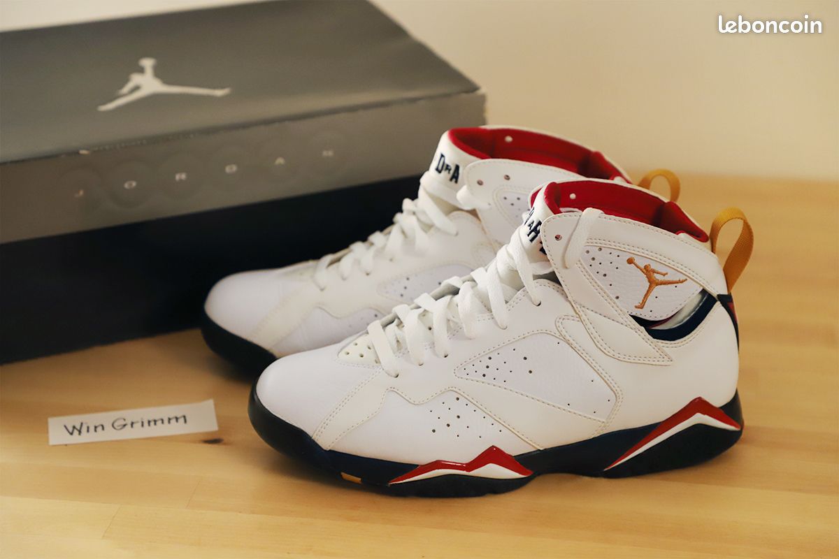 Magnifique Nike Air Jordan Cardinal 44 EU 10 US NEUF