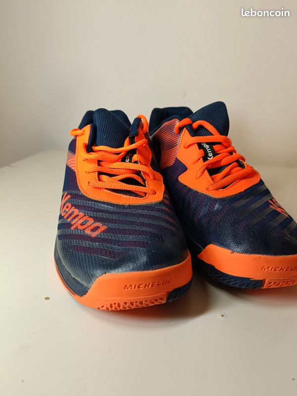 Vend baskets de handball enfant Kempa Wing bleu marine