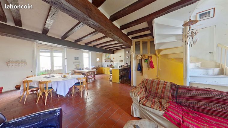 Maison 5 pièces 200 m²