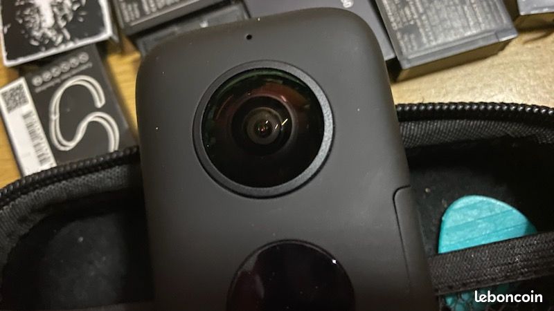 Caméra sport 360 insta one X avec caisson étanche etuit, 10 batteries et protège lentille (image 3)