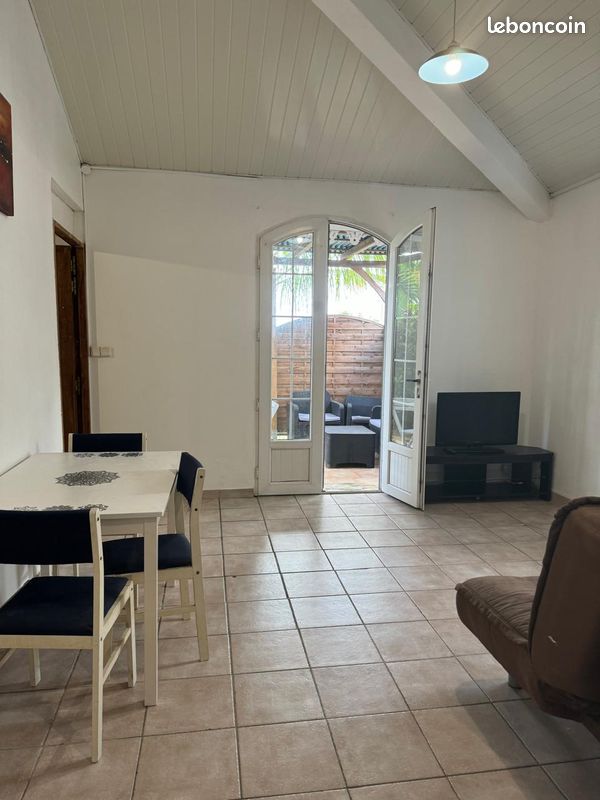 Appartement 2 pièces 48 m² · à Le Lamentin · 48 m² · 800 €
