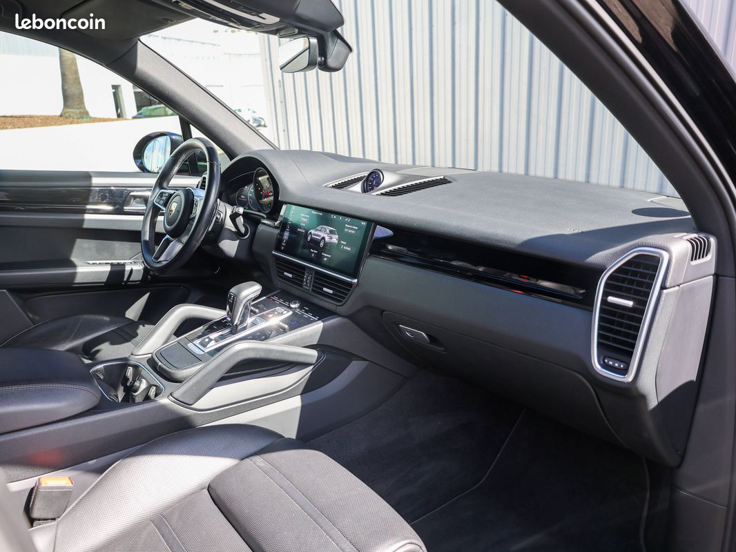 PORSCHE Cayenne 3.0 V6 440 ch Tiptronic BVA S (image 35)