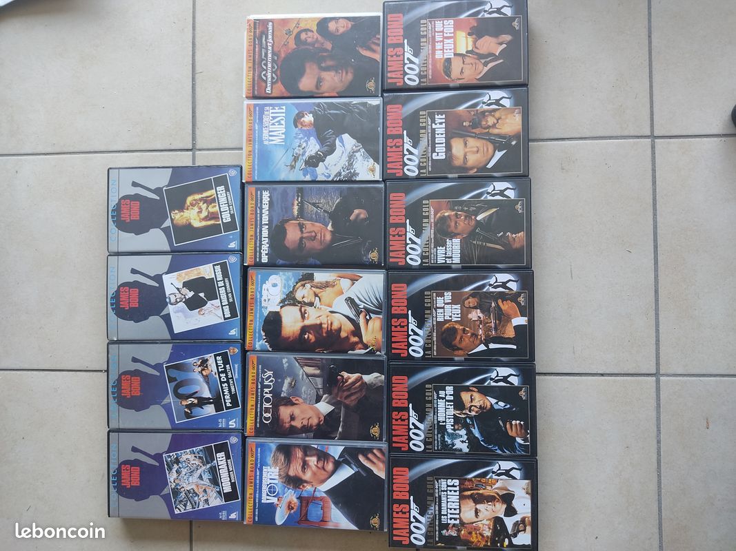16 VHS intégrale James Bond (image 1)