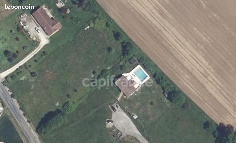 Terrain 3 878 m² Moulinet