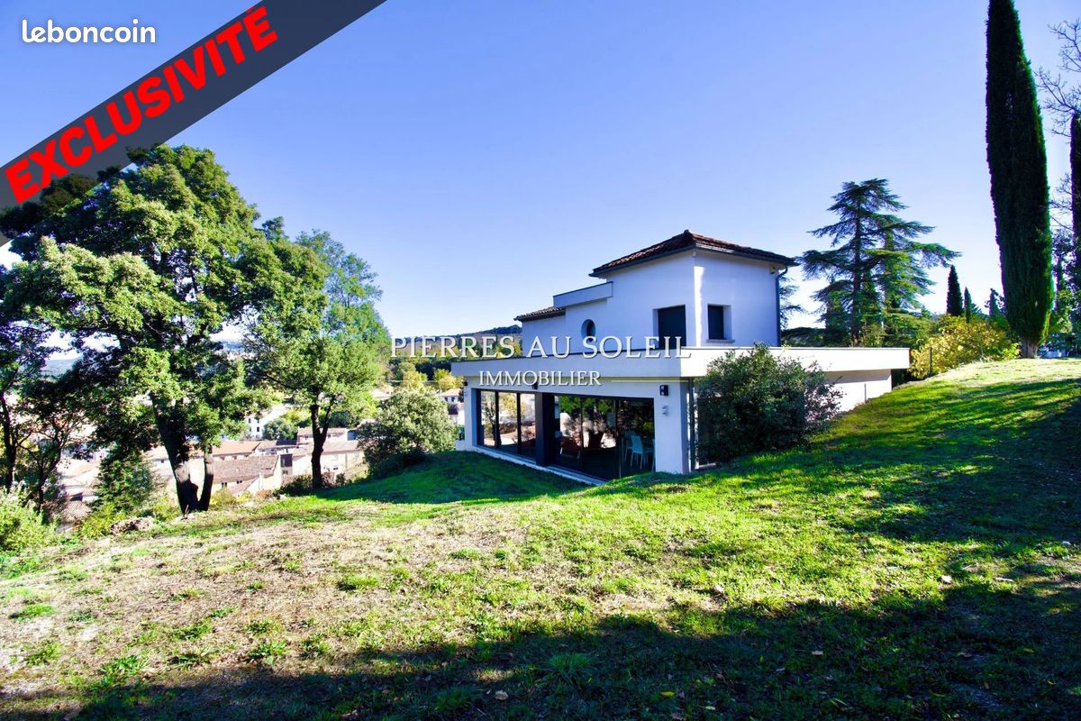 Maison 8 pièces 230 m² · à Bédarieux · 230 m² · 550 000 €