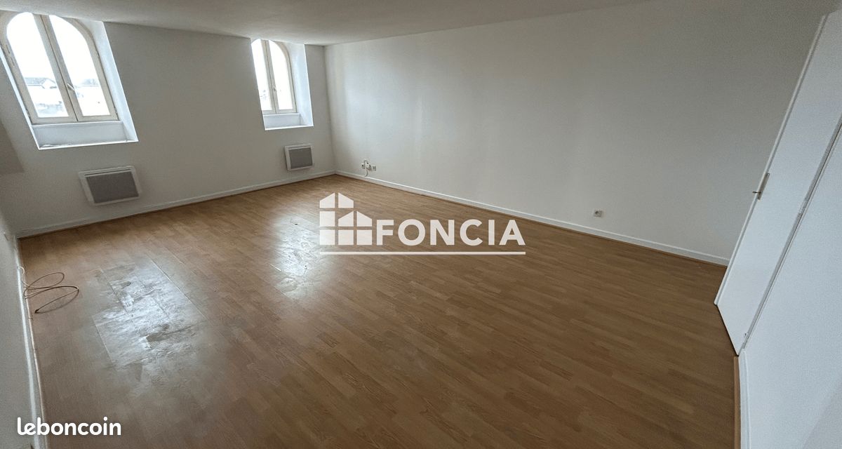 Appartement 3 pièces 92 m² · à Valence · 92 m² · 650 €/mois