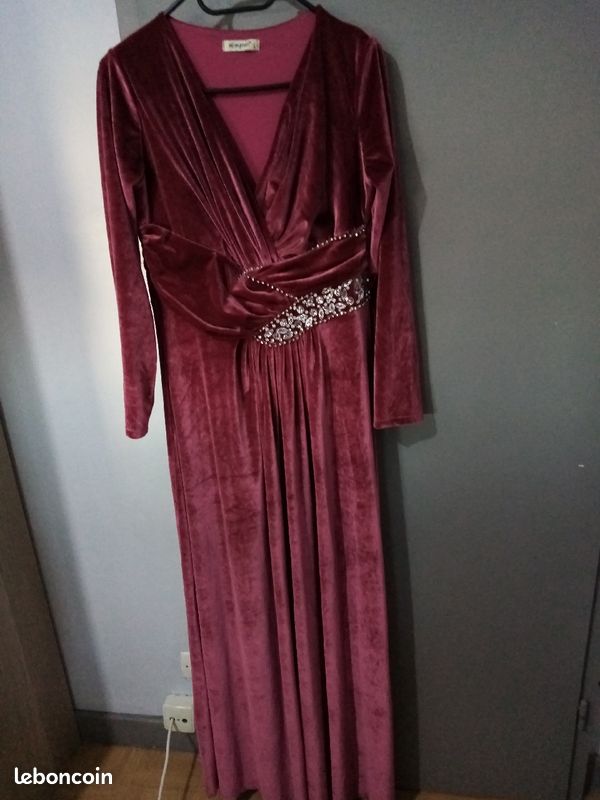 Belle robe oriental neuf (image 1)