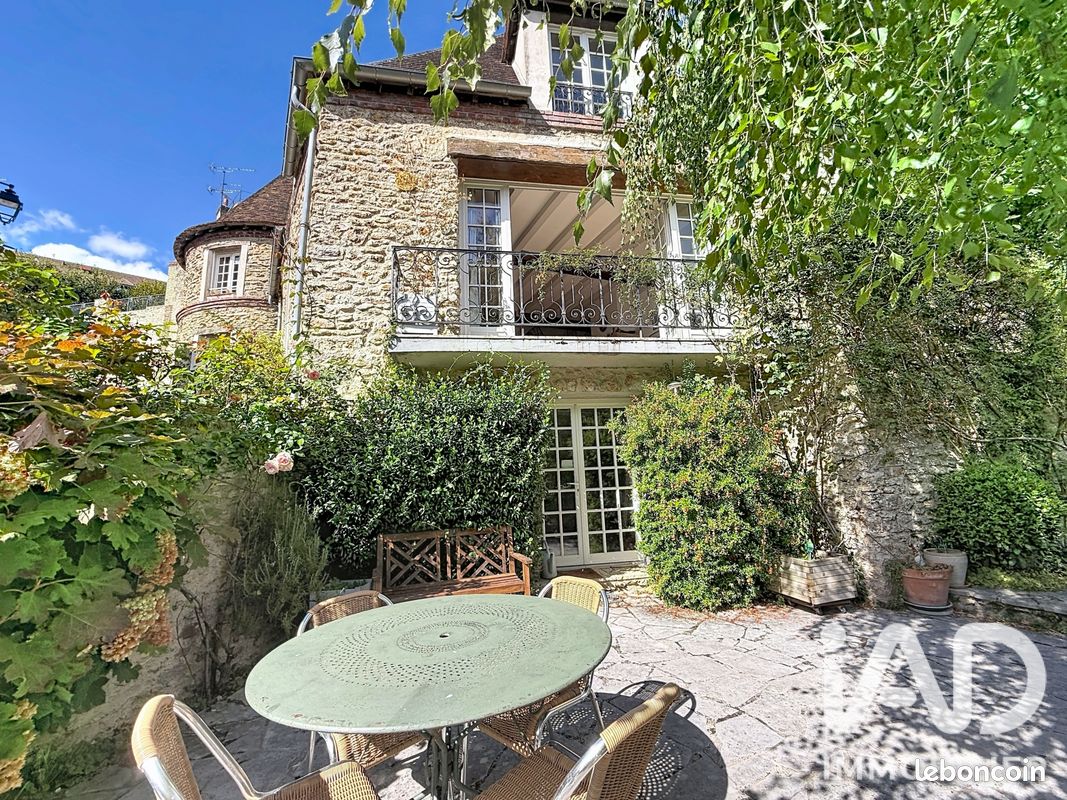 Maison 7 pièces 195 m² · à Montfort-l'Amaury · 195 m² · 1 345 000 €