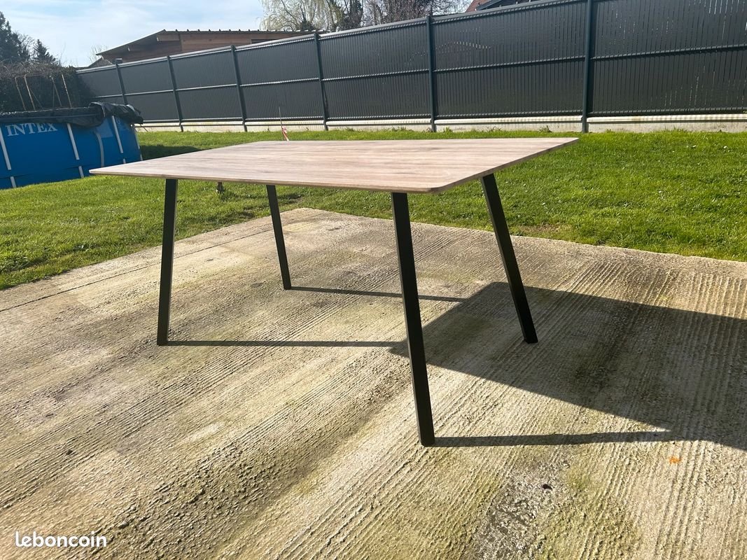 Table à manger 6 personnes en très bon état (image 1)