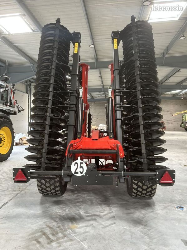 Gregoire Besson NORMANDIE + T60 (image 3)