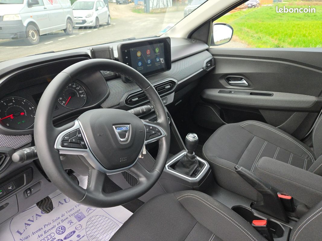 DACIA SANDERO ECO-G 100 - 22 Confort (image 3)