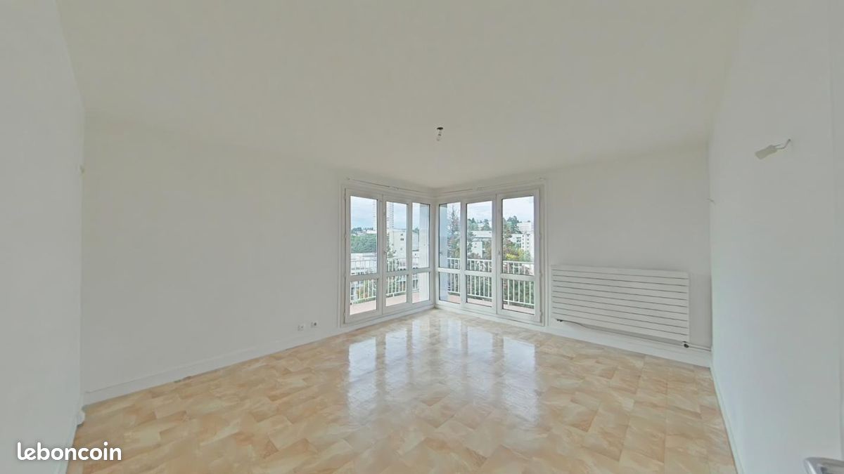 Appartement 3 pièces 55 m² · à Saint-Étienne · 55 m² · 730 €/mois