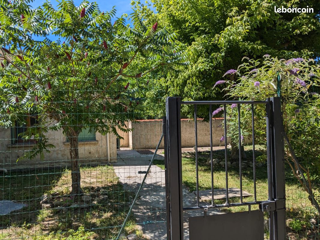 Appartement 4 pièces 83 m² · à Rognes · 83 m² · 990 €/mois